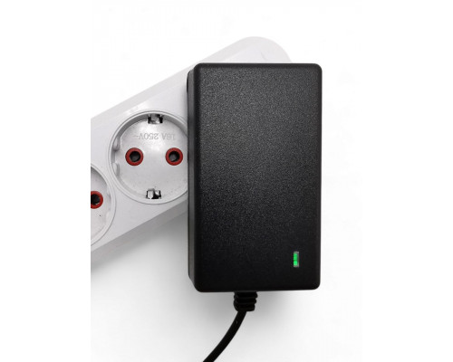 T5458 Адаптер питания AC-DC Adapter 4.2v 2A 5.5x2.1mm 18650