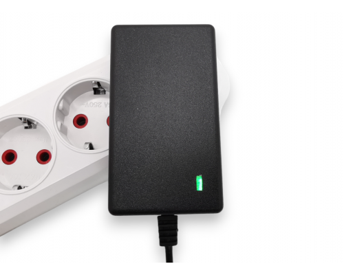 T5461 Адаптер питания AC-DC Adapter 12.6v 2A 5.5x2.1mm 18650