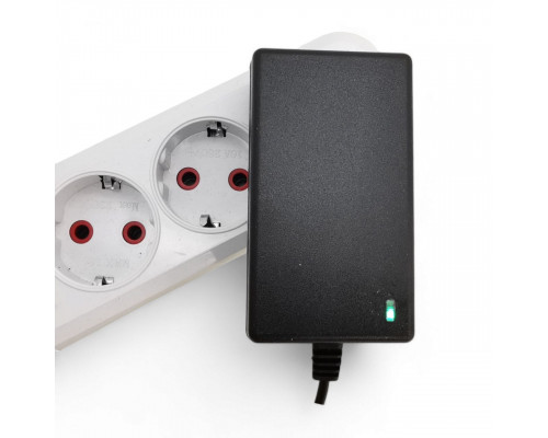 Адаптер питания AC-DC 18V 2A 5.5x2.5мм